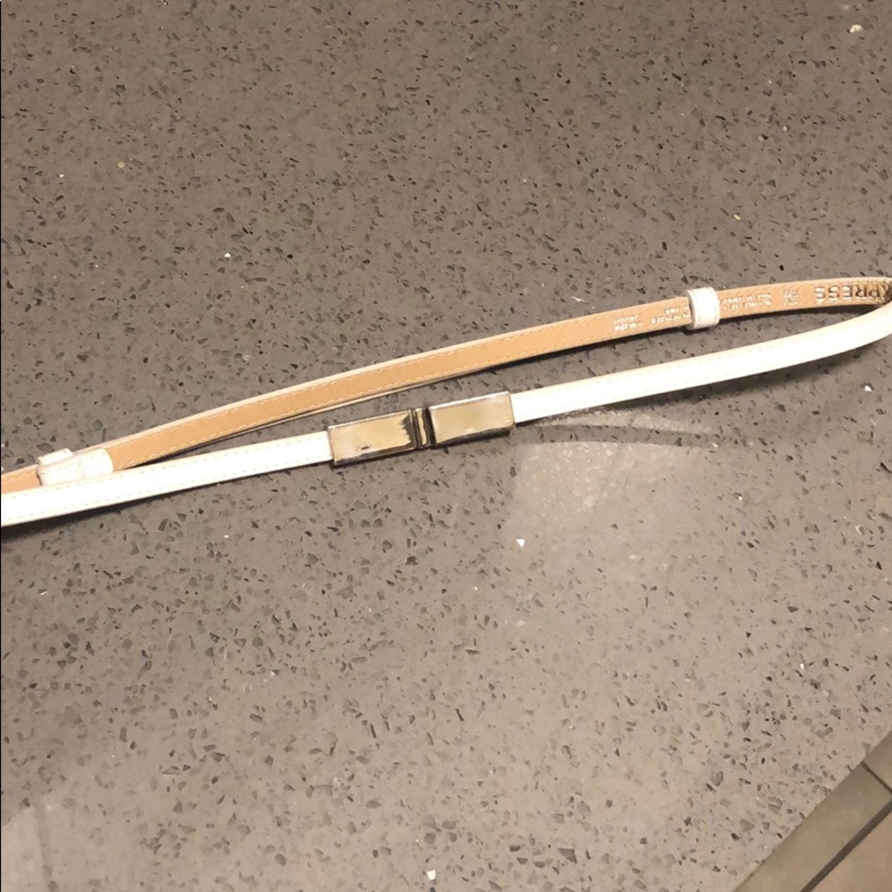 Adjustable white waist belt from express